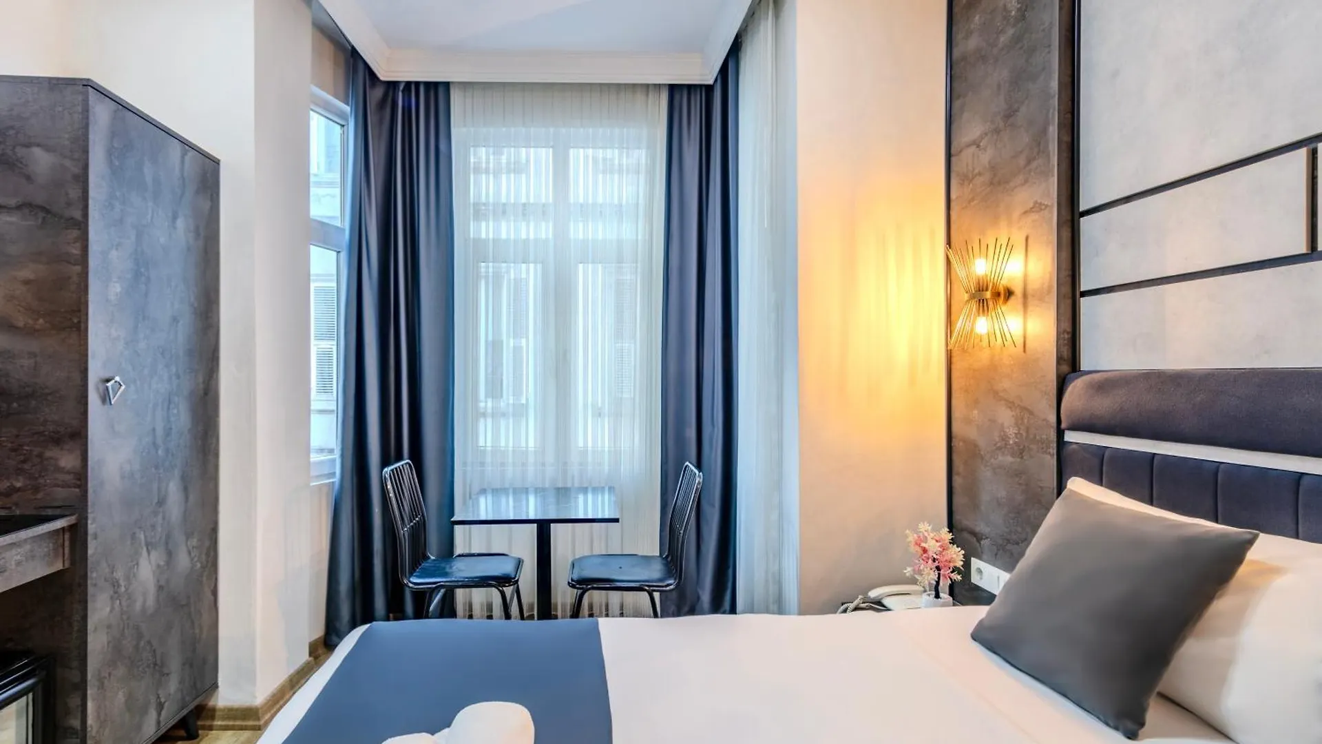 La Pazza Suites İstanbul 3*,